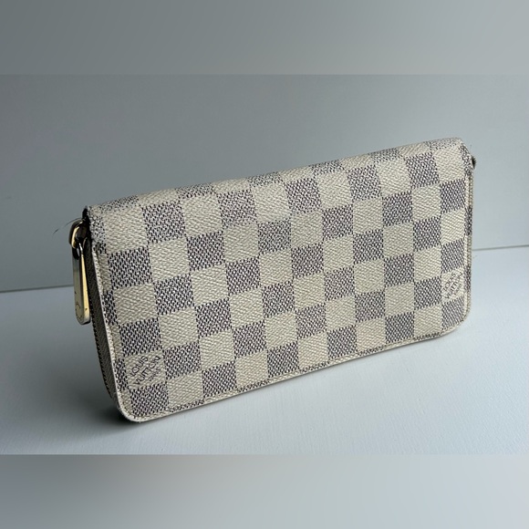 AUTHENTIC!! Louis Vuitton Zippy Wallet. Damien Azur - Picture 6 of 8